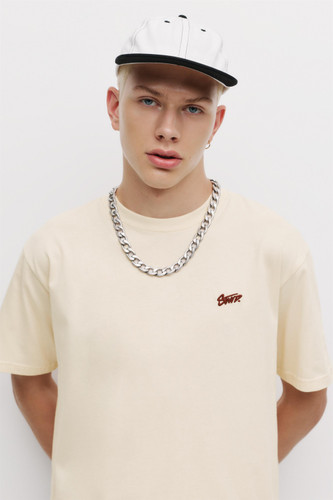تیشرت برند PULL&BEAR 🇪🇸 کرم روشن